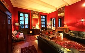 Palais Des Papes - Spacious Historic Apartment In Private Mansion ! Free Parking Nearby ! Spacieux Appartement Historique Dans Hotel Particulier ! Parking A Proximite Offert !